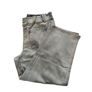 Denim & Co‎ Women 12 Denim Cropped Jeans Blue Light Wash Patch Pockets NWT)